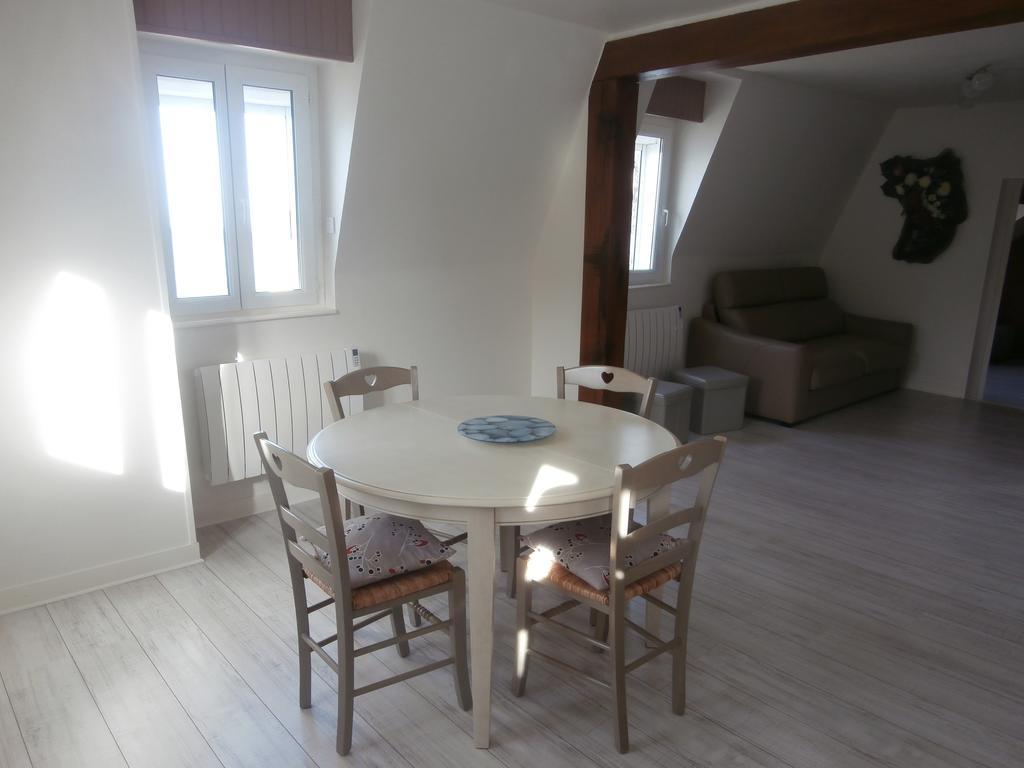 La Belle Vue Le Diamant Des Yeux Mer Et Golf Front Mer Etretat Room photo